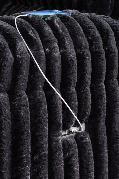 Rhine Falls - Double Reclining Power Loveseat With Console - Onyx