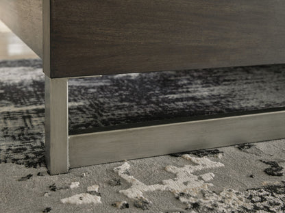 Arkenton - Panel Bed