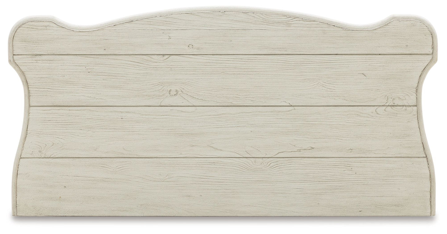 Arlendyne - Five Drawer Chest - Antique White