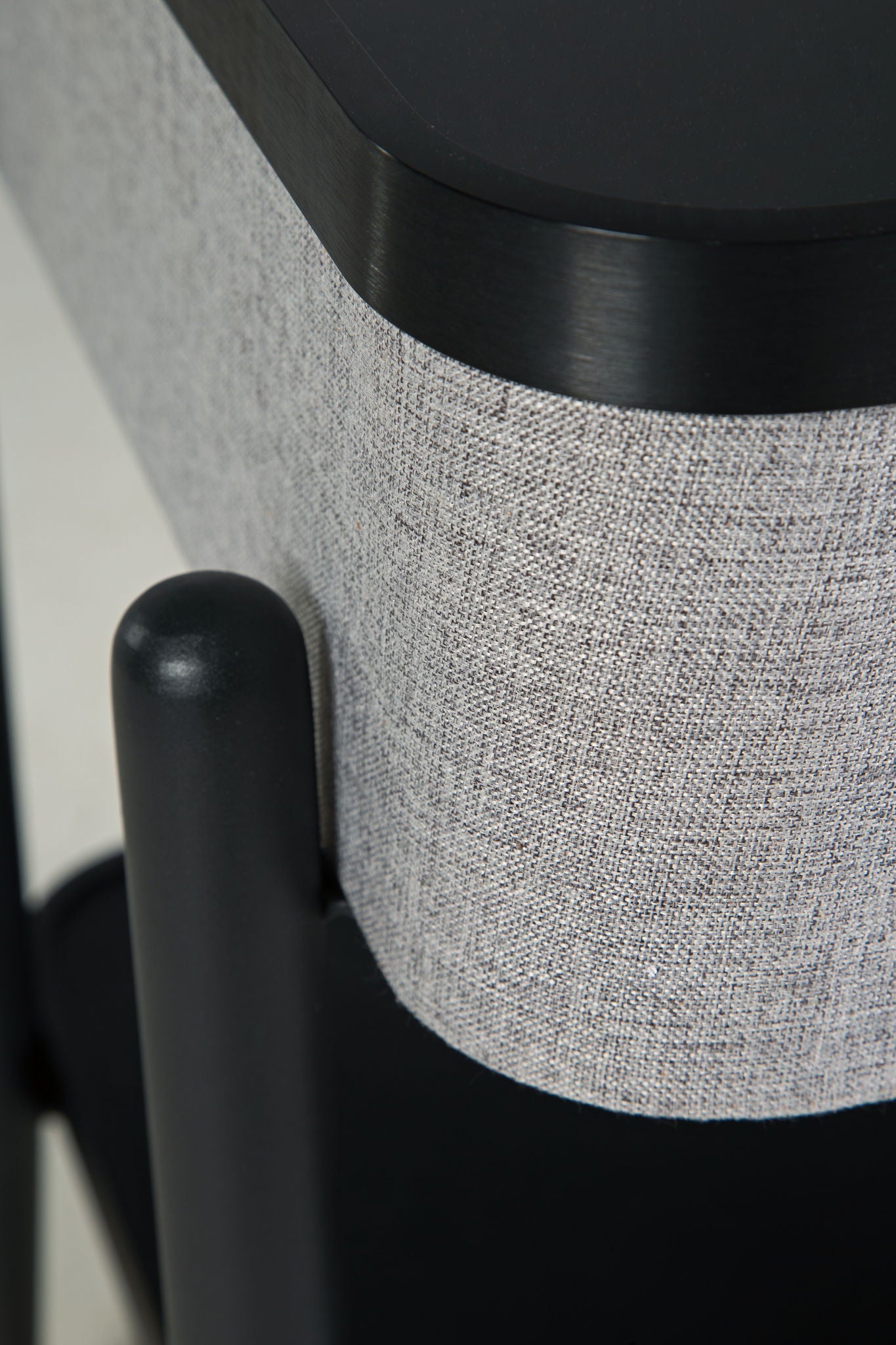 Jorvalee - Accent Table with Speaker - Gray / Black