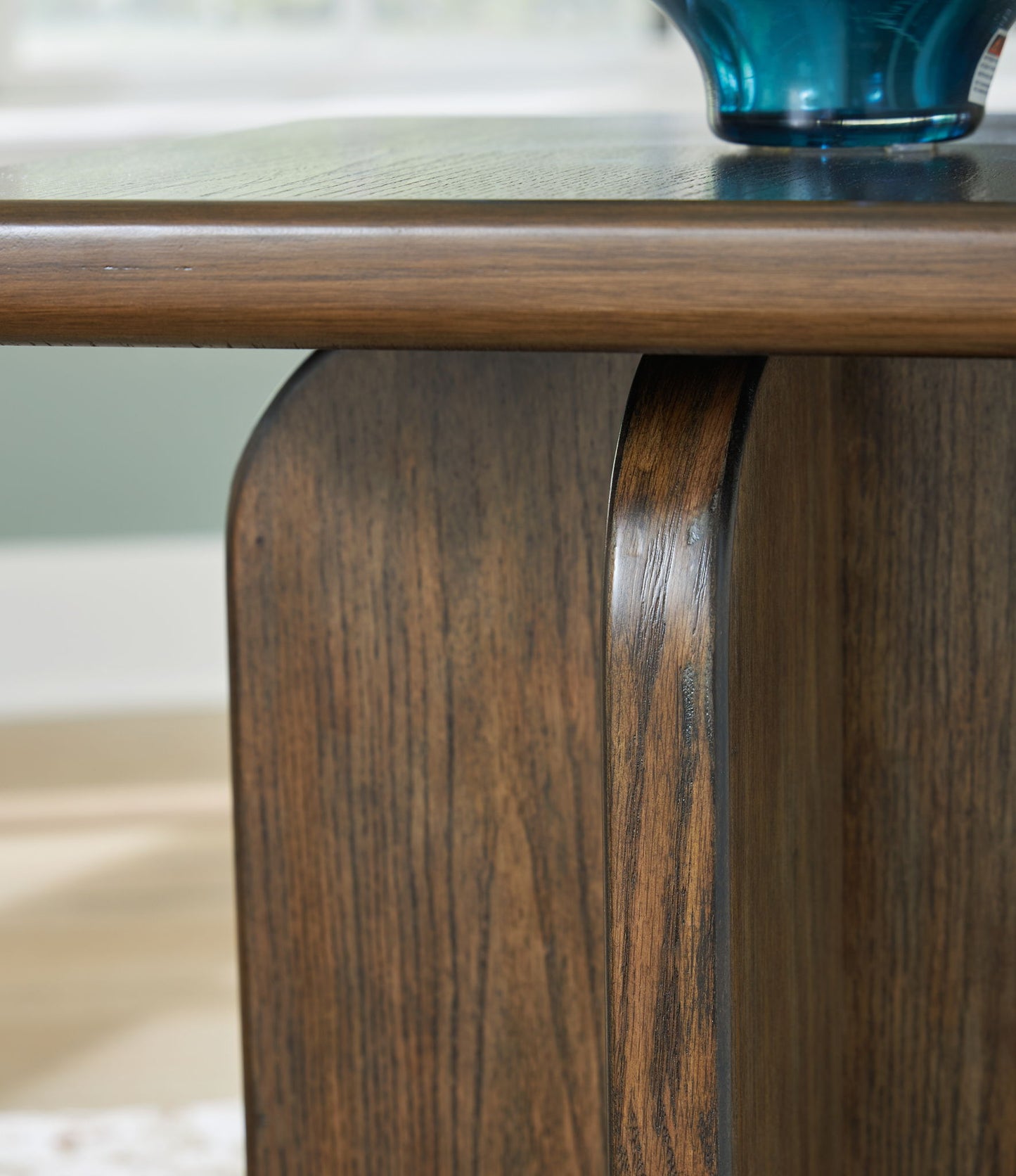 Shawbeck - Occasional Table Set (Set of 2) - Medium Brown