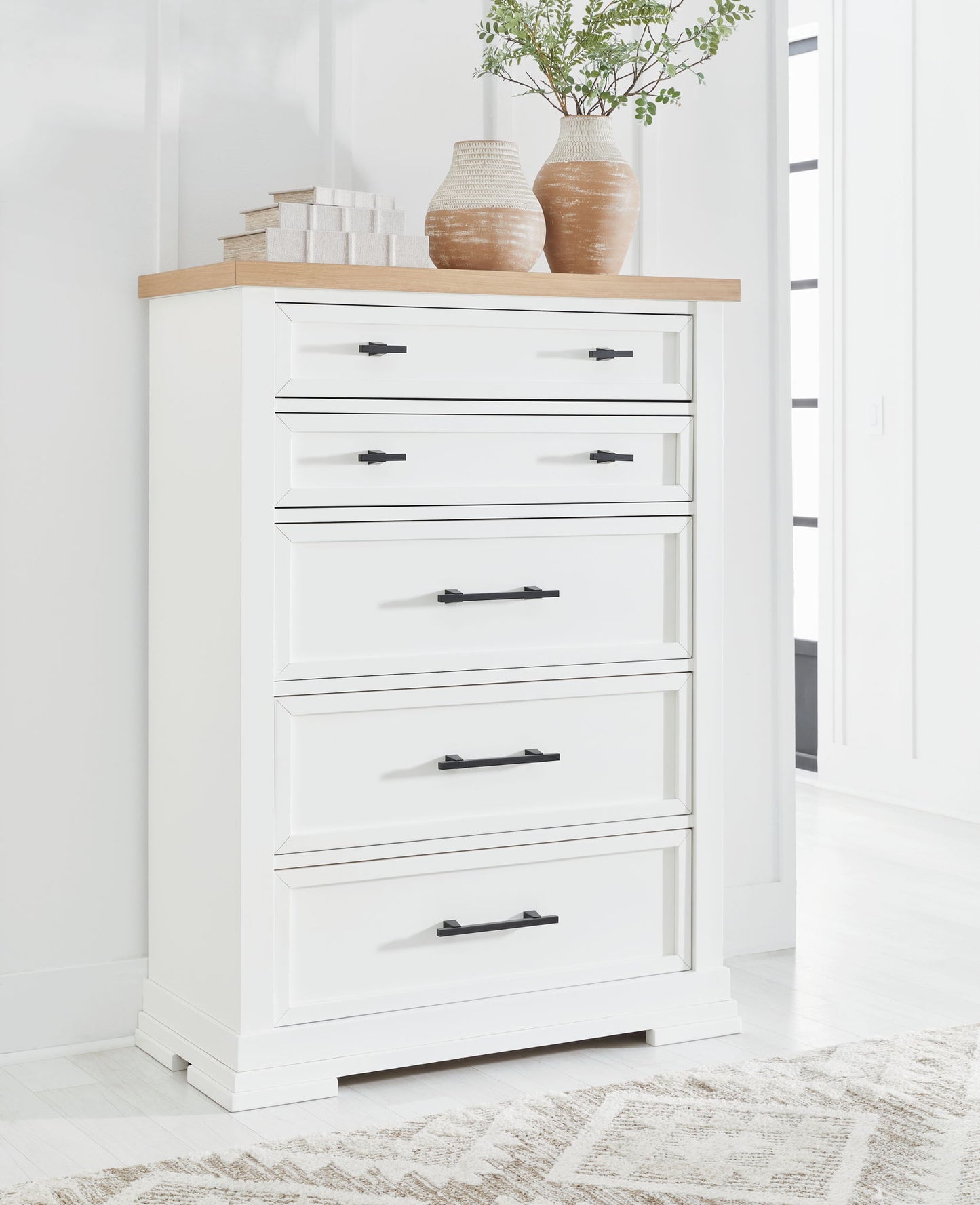 Ashbryn - Five Drawer Chest - White / Natural