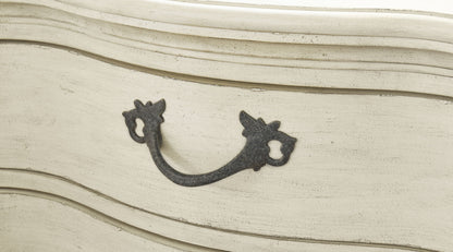 Arlendyne - Five Drawer Chest - Antique White