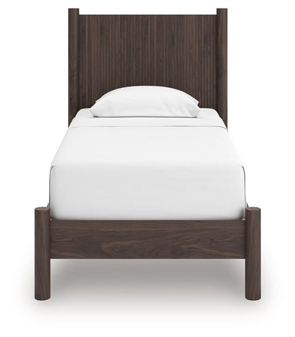 Pamytta - Panel Platform Bedroom Set