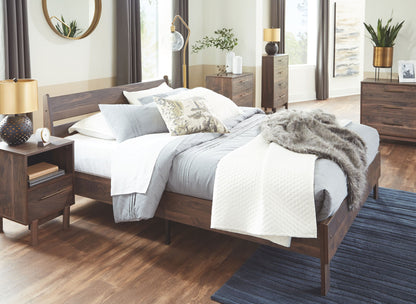 Calverson - Panel Platform Bed