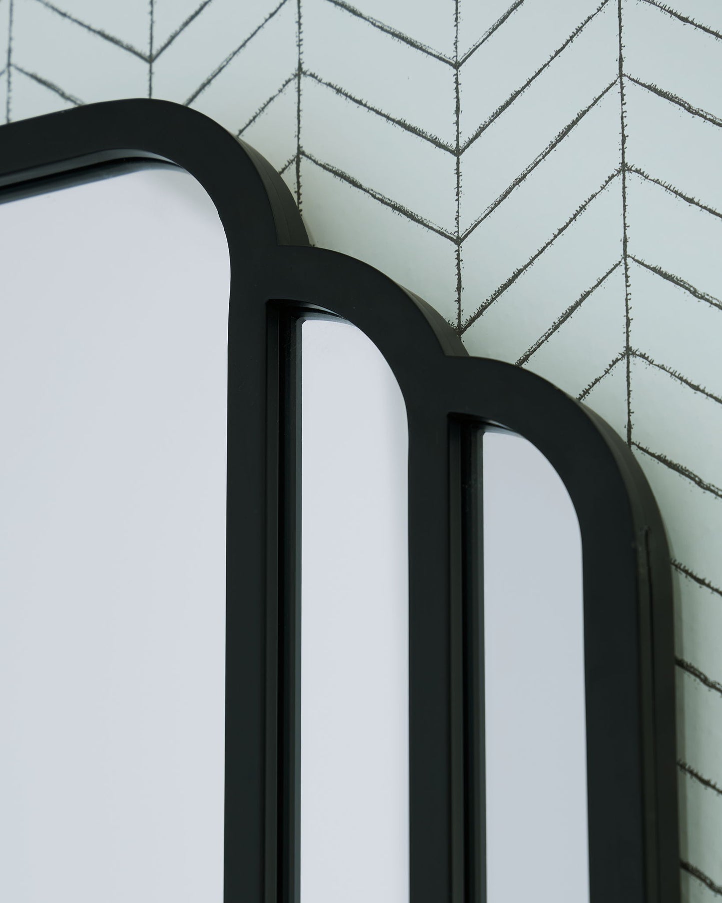 Antigone - Floor Mirror - Black