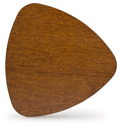 Lyncott - Occasional Wood Table Set (Set of 3) - Brown